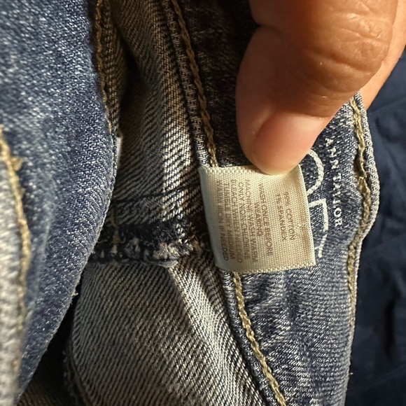 Ann Taylor LOFT Blue Jean Shorts size 10 - Picture 3 of 9